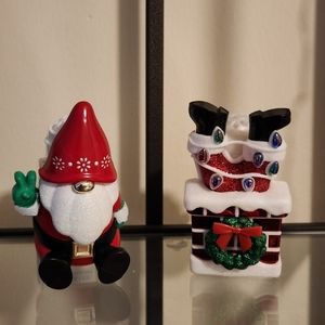 2 Christmas Wallflowers Plug-ins